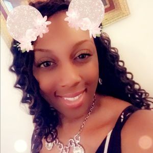 Meet your Posher, Tiara